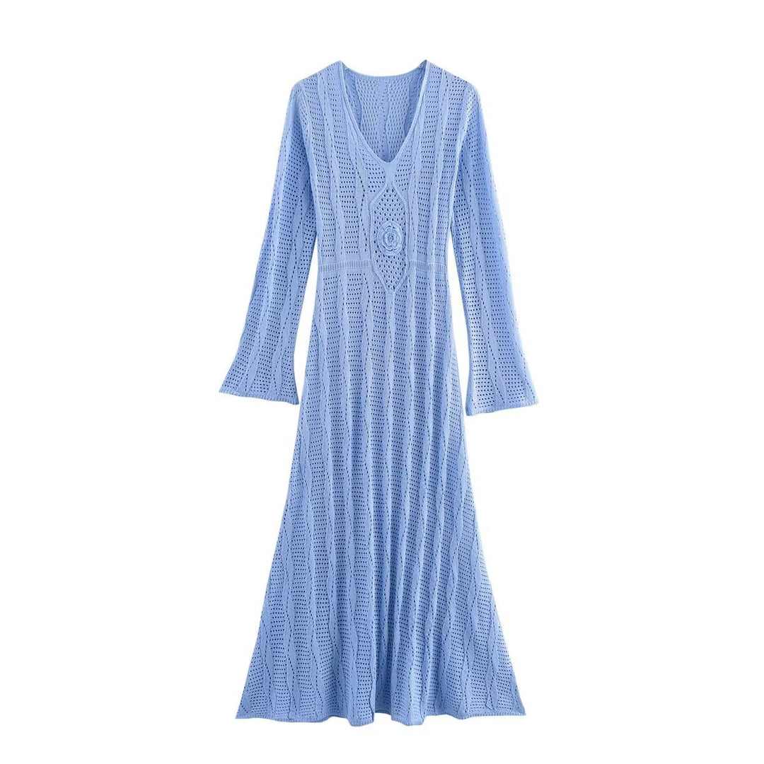 Damen gehäkeltes Maxikleid mit V‑Ausschnitt, taillierter Mitteloptik und ausgestellten Trompetenärmeln Nord Taschen