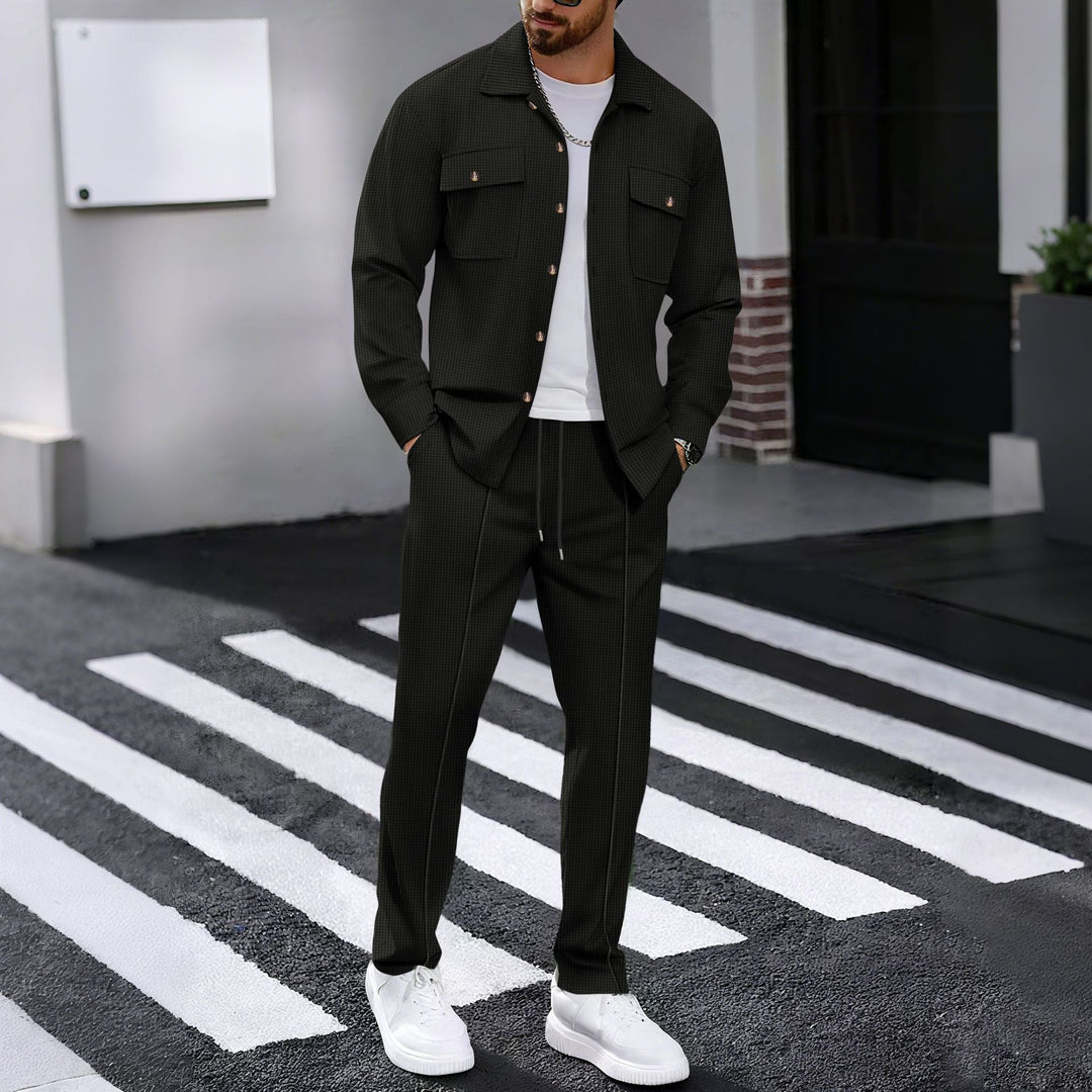 Herren modisches Freizeit-Set mit strukturierter Jacke und bequemen Hosen