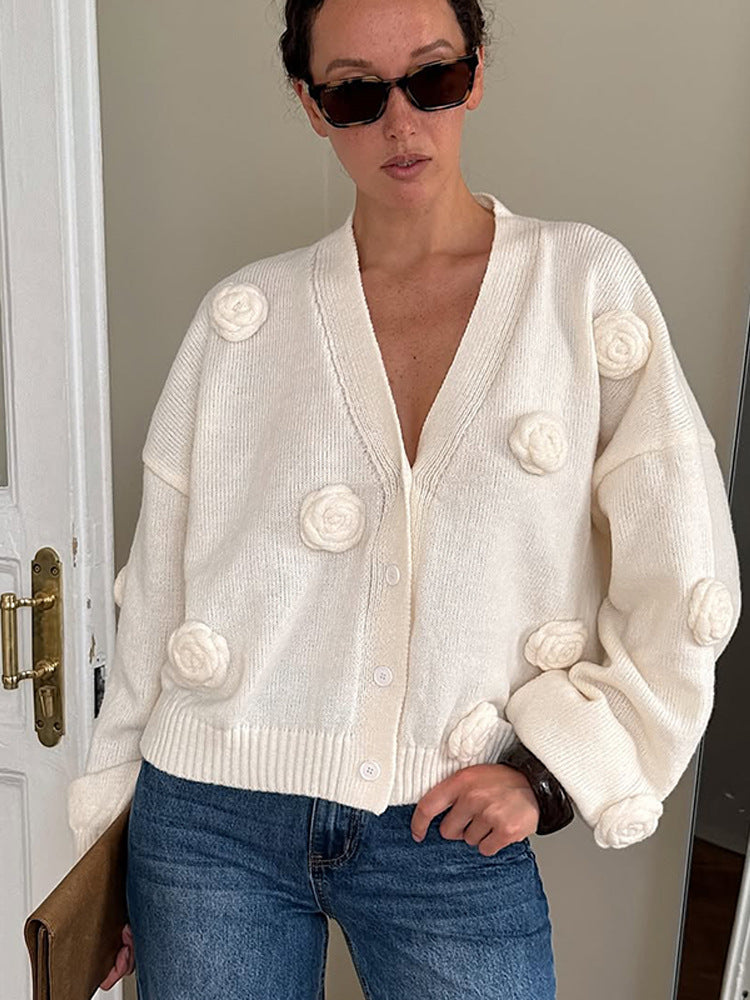 Damen Oversize-Strickcardigan mit dreidimensionalen Rosenapplikationen und V-Ausschnitt Nord Taschen