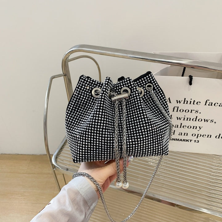 Damen Glitzernde Beuteltasche mit Kettenakzent Nord Taschen