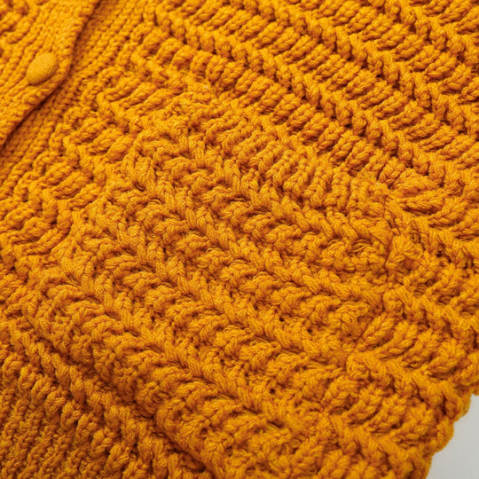 Damen Grobstrukturierter Häkel-Cardigan mit stoffbezogenen Knöpfen und aufgesetzten Taschen Nord Taschen