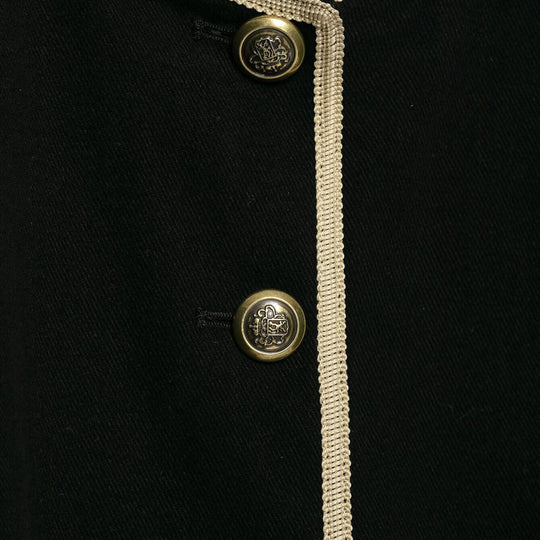 Damen Cropped Kurzblazer mit Stehkragen, Zierpaspel und Medaillonknöpfen Nord Taschen