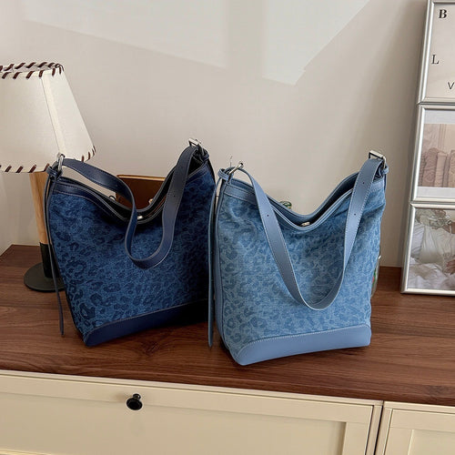 Damen Hobo-Tasche mit elegantem Leodruck und verstellbarem Schulterriemen Nord Taschen