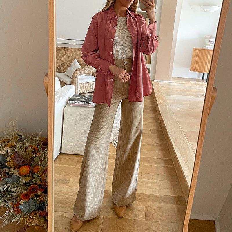 Damen Plissierte Tunika-Bluse mit Hemdkragen und lockerer A-Linien-Silhouette Nord Taschen