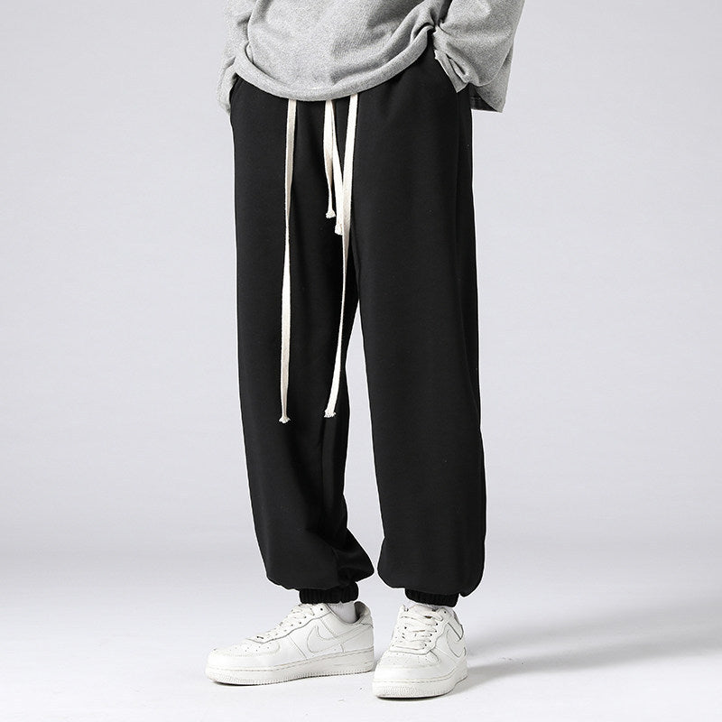 Herren Oversize-Jogginghose mit tiefer Leibhöhe, konischem Bein & extra langen Kordeln Nord Taschen