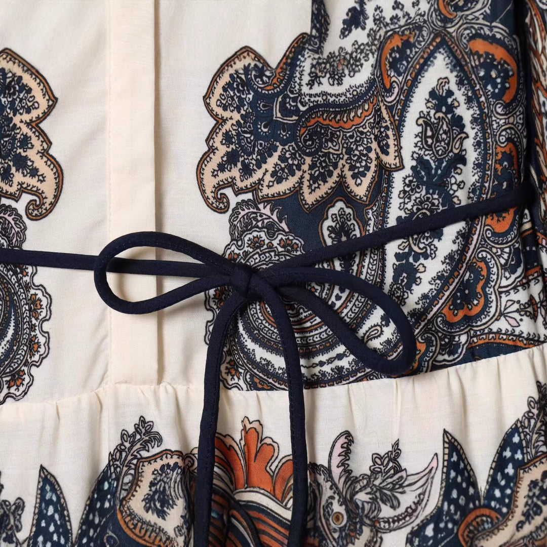 Damen Maxikleid im Stufenrock-Design mit Paisley-Print, Stehkragen und Taillenschnur Nord Taschen