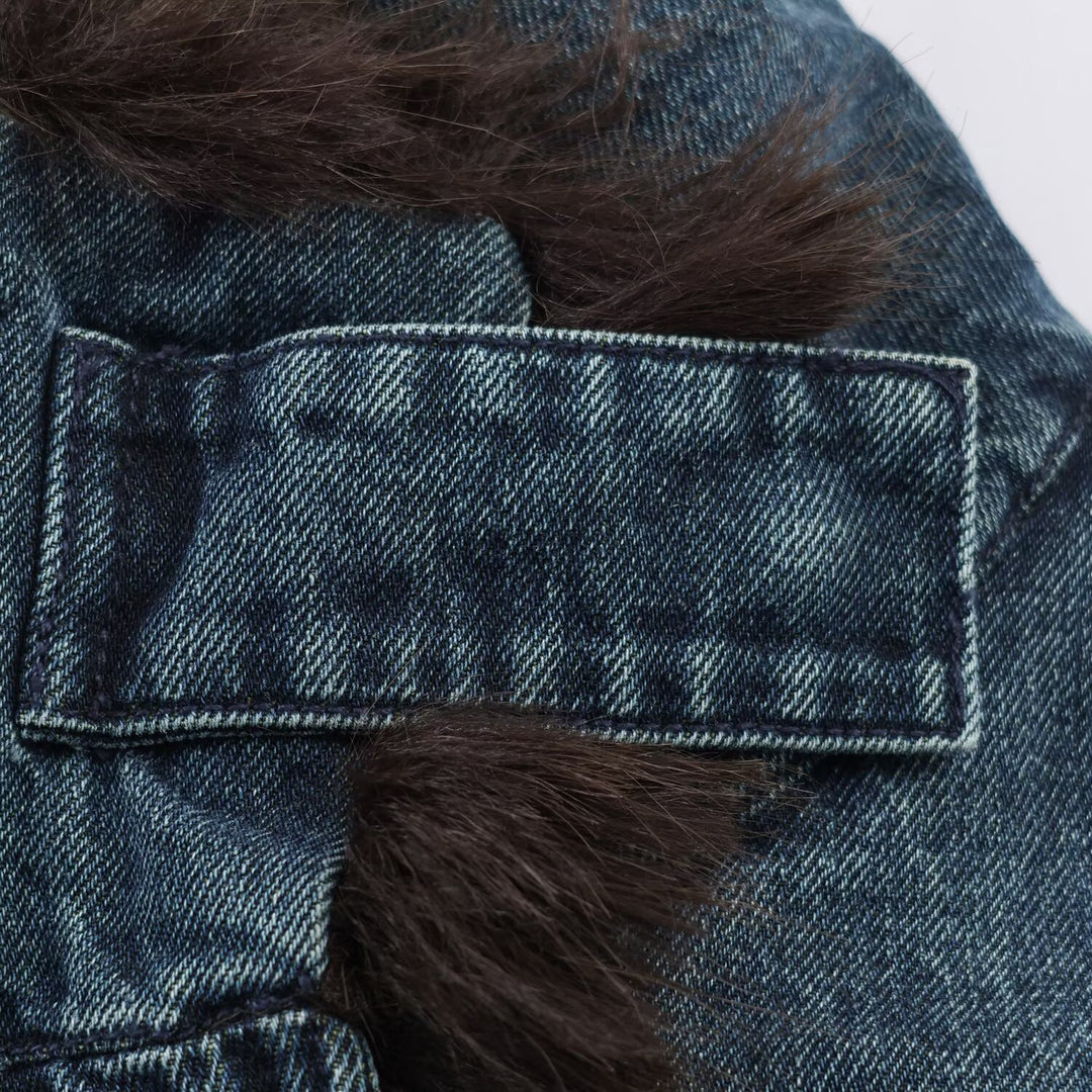 Damen Oversize-Jeansjacke mit voluminösem Kunstpelzkragen und elastischem Saum Nord Taschen
