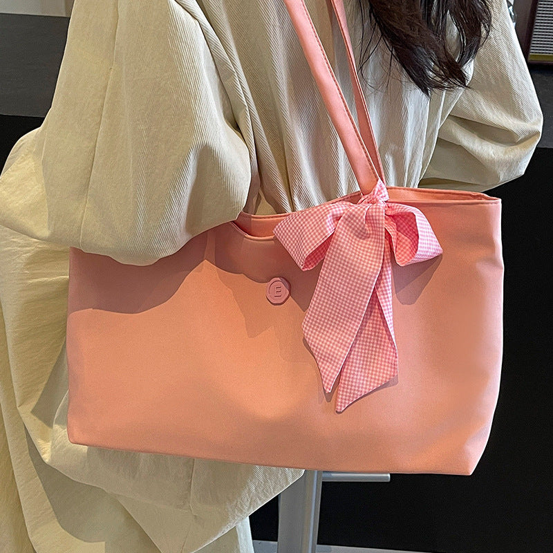 Damen elegante Beuteltasche mit dekorativem Schleifen-Detail Nord Taschen