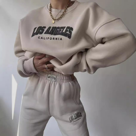 Damen Oversized Lounge-Set aus Baumwollfleece mit Collegestickerei und relaxed Jogginghose Nord Taschen