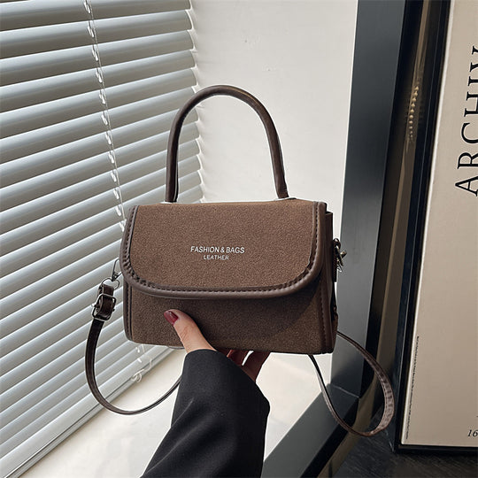 Damen Umhängetasche mit strukturiertem Leder und abnehmbarem Schulterriemen Nord Taschen