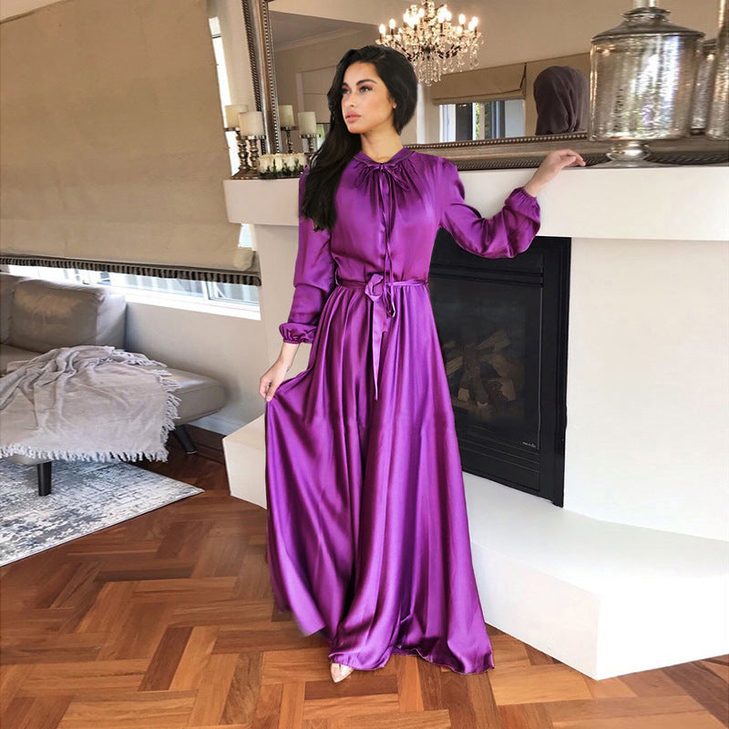 Damen Maxikleid aus fließendem Satin mit Stehkragen und Bindegürtel Nord Taschen