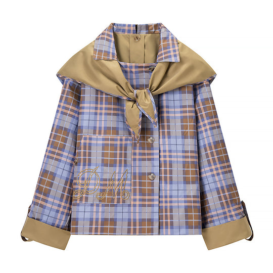 Damen Kurzjacke mit Karo-Kragen, Bindeschal und Monogramm-Tasche Nord Taschen