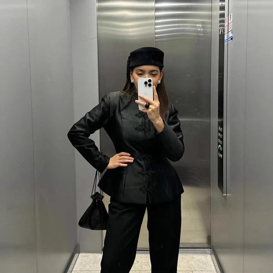 Damen 100+ elegante taillierte Blusenjacke mit Mandarinkragen und dekorativen Knotenverschlüssen Nord Taschen