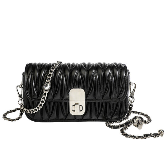 Damen Clutch-Tasche mit eleganter Raffung und hochwertigem Kettenriemen Nord Taschen