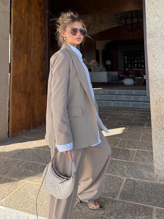 Damen Dreiteiliges Tailoring-Set mit Korsagen-Top, Oversized-Blazer und plissierter Weitbein-Hose Nord Taschen