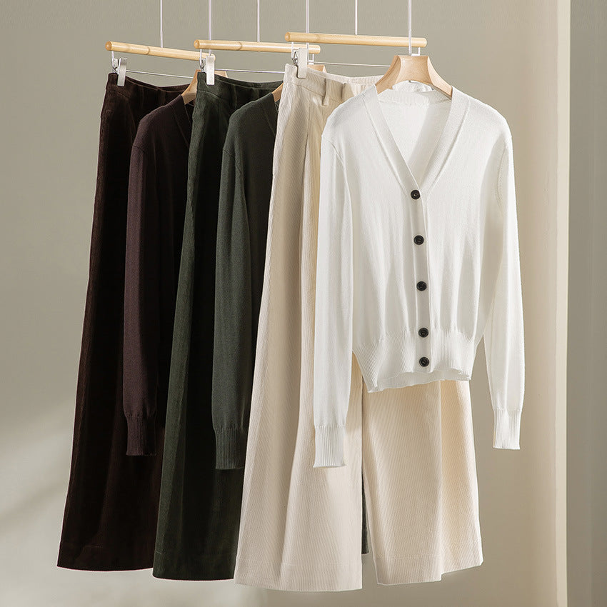 Damen Feiner V-Ausschnitt Cardigan mit Knopfleiste und geripptem Saum Nord Taschen