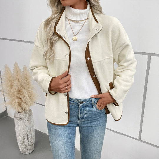 Damen Kuschelige Damenjacke mit kontrastierenden Details Nord Taschen