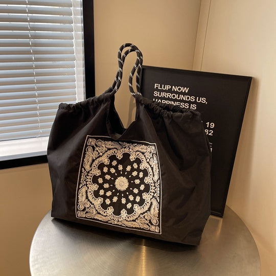 Damen Tragetasche mit einzigartigem, handgefertigtem Design | Nord Taschen