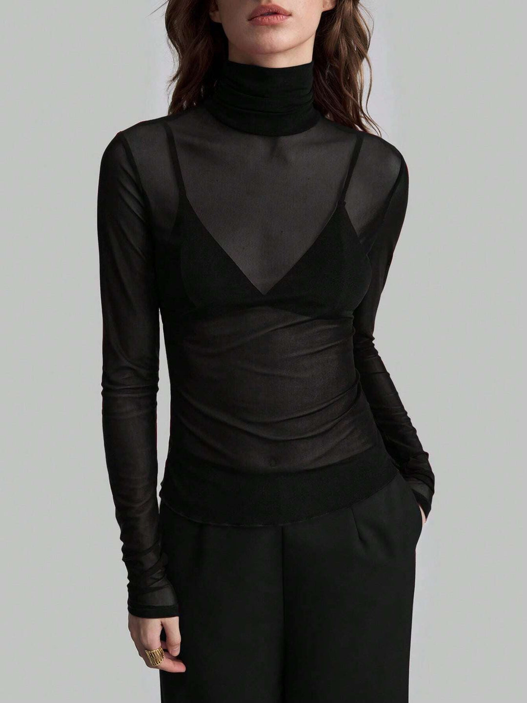 Damen Transparente Turtleneck-Bluse mit figurformendem Schnitt Nord Taschen