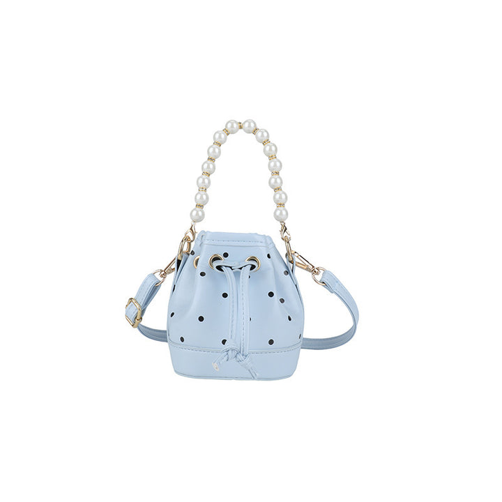 Damen Beuteltasche mit eleganter Perlenkette und verspieltem Punktdesign Nord Taschen