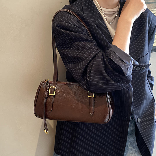 Damen modische Handtasche mit eleganten Schnallen und praktischem Innenfach Nord Taschen