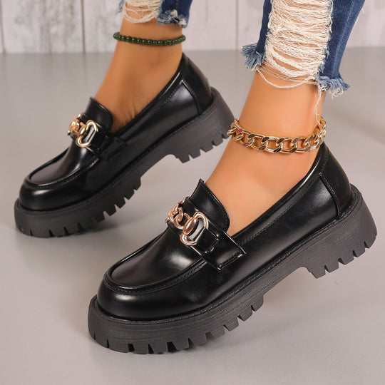 Damen Chunky Plateau-Loafer mit Metallkettendetail und profilierter Gummisohle Nord Taschen