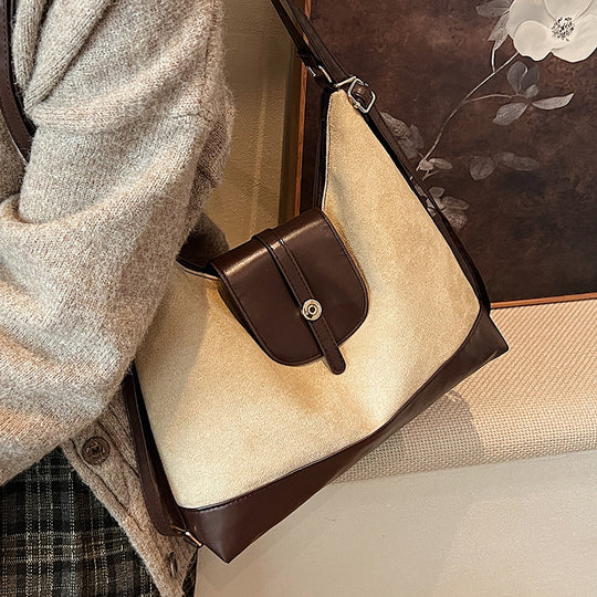 Damen Umhängetasche mit eleganter Lederverarbeitung und praktischem Magnetverschluss Nord Taschen