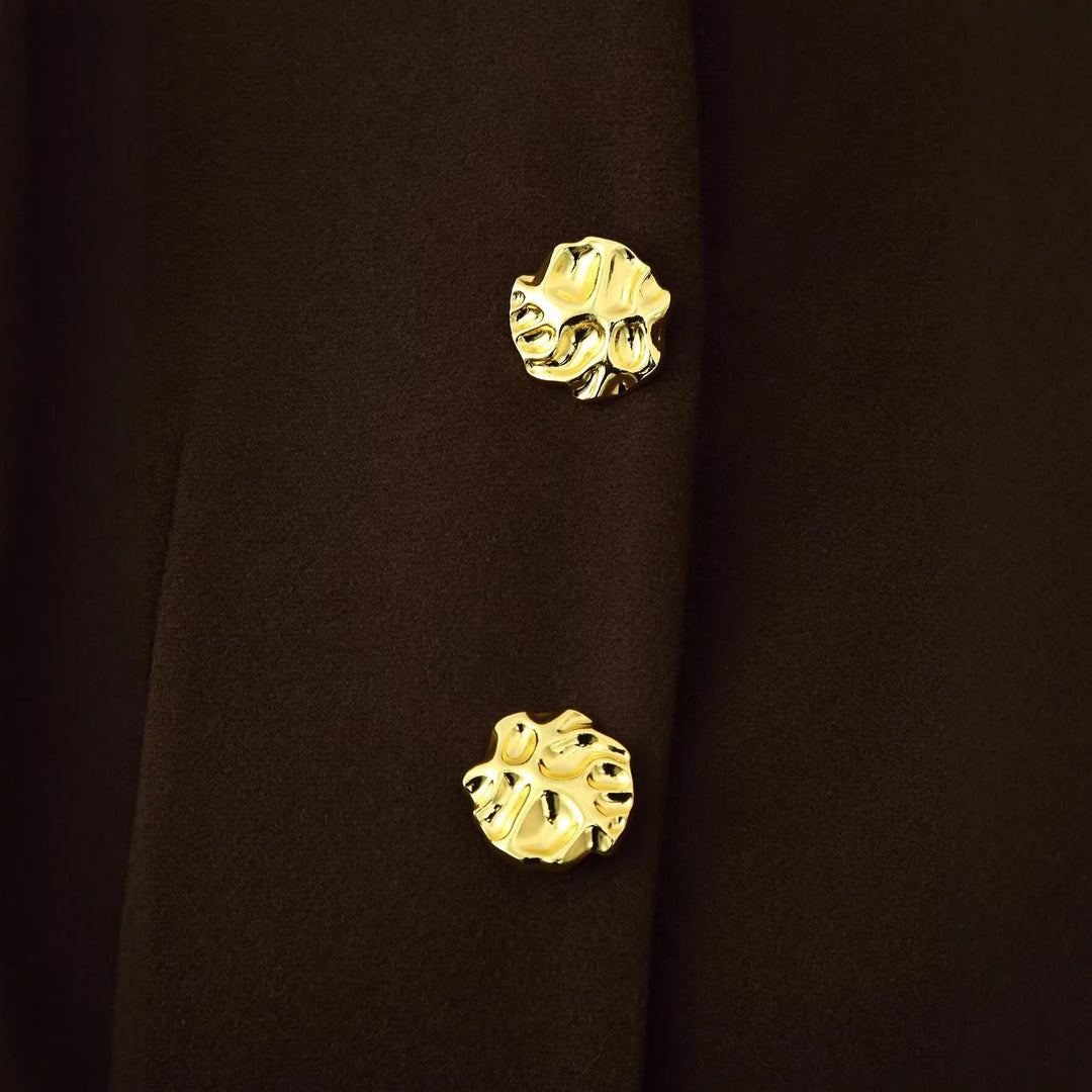 Damen Zweiteiliges tailliertes Blazer- und Minirock-Set mit goldener Schmuckknopfleiste Nord Taschen