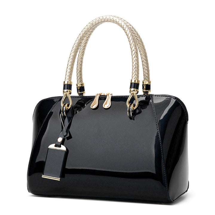 Damen Handtasche mit eleganten geflochtenen Griffen Nord Taschen