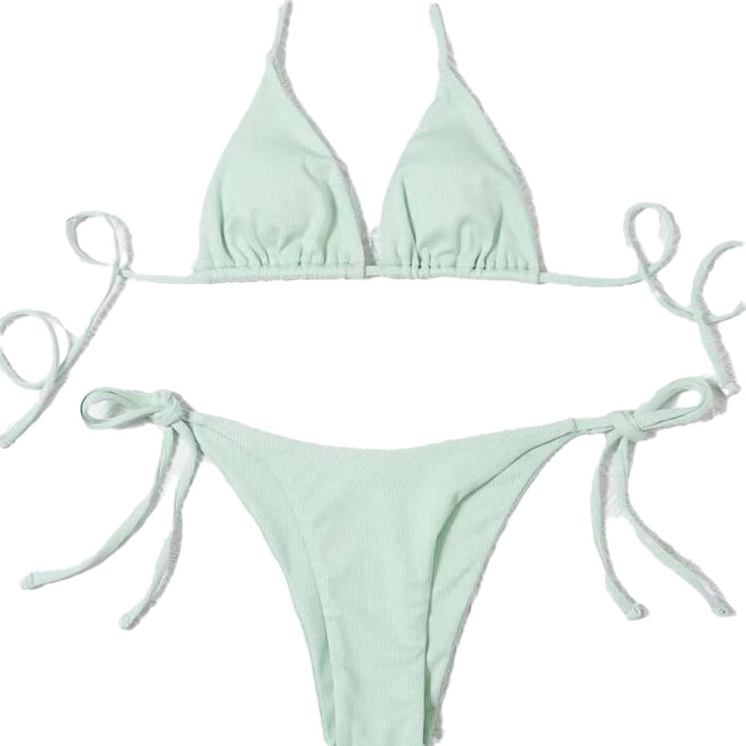 Damen Triangel-Bikini mit verstellbaren Bändern und raffinierten Schnürdetails