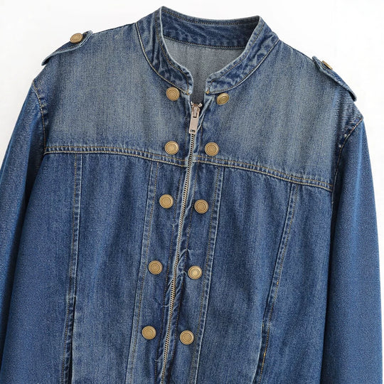 Damen Jeansjacke im Military‑Stil mit Stehkragen, doppelter Zierknopfleiste und Schulterklappen Nord Taschen