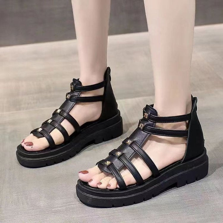Damen nan gladiatorische Plateausandalette mit gepolstertem Komfortfußbett, profilierter Plateausohle und Rückreißverschluss