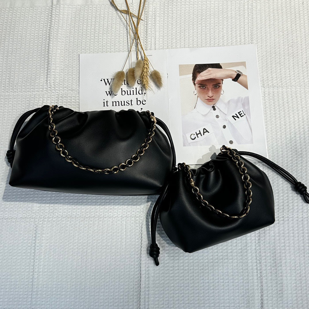Damen modische Beuteltasche mit künstlerischem Kettenhenkel Nord Taschen