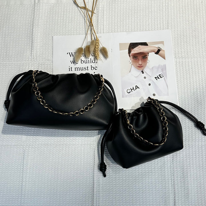 Damen modische Beuteltasche mit künstlerischem Kettenhenkel Nord Taschen