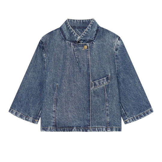 Damen Kurze boxy Jeansjacke mit Stehkragen, asymmetrischer Druckknopfleiste und aufgesetzter Brusttasche Nord Taschen