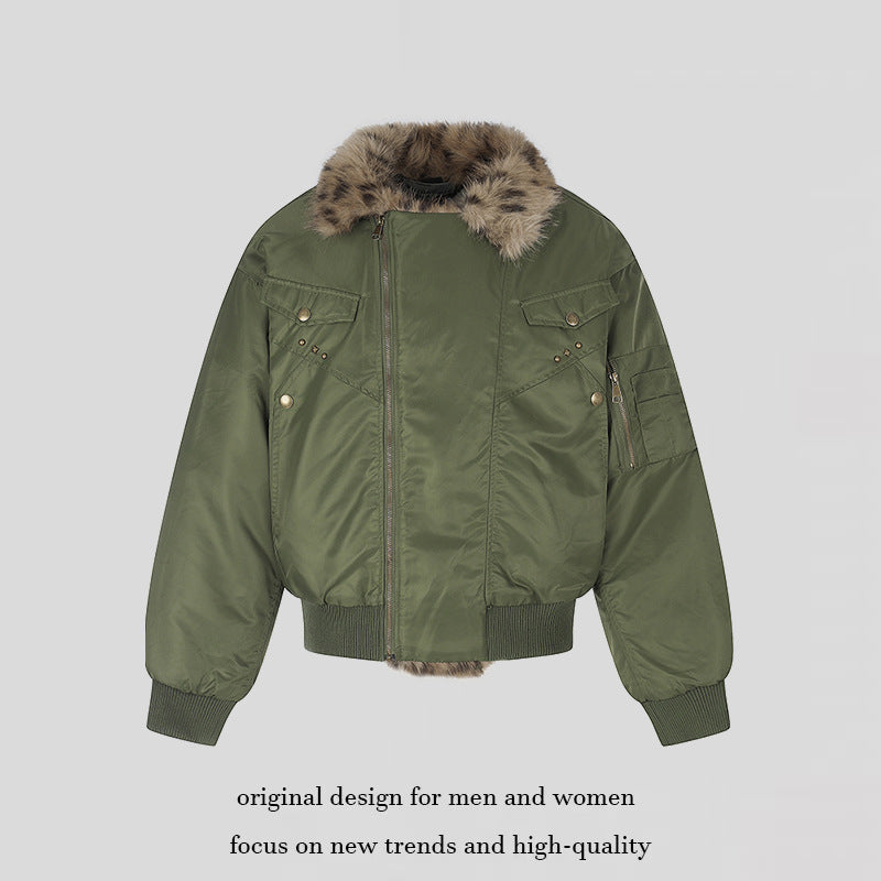 Damen wattierte Bomberjacke mit Kunstpelzkragen und Utility‑Details Nord Taschen