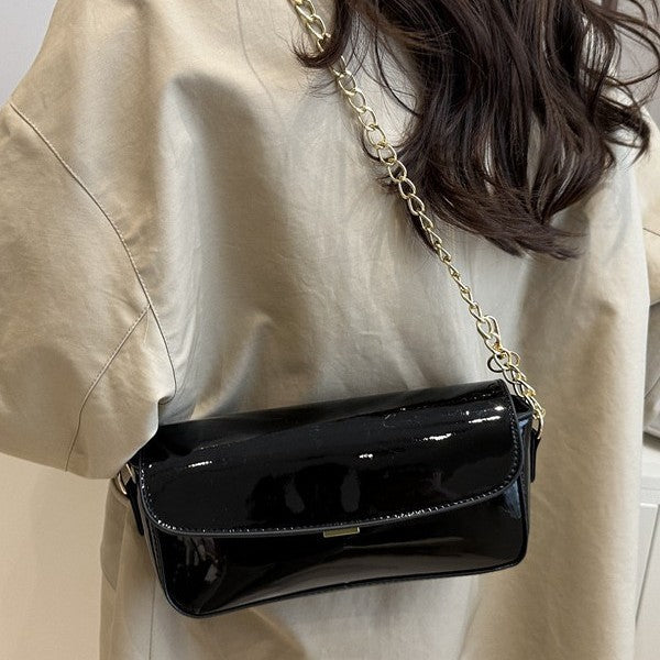 Damen elegante Clutch mit Kettenakzenten Nord Taschen