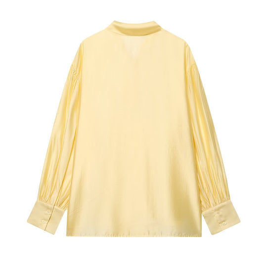 Damen Seidige Bluse mit Bindeschal und Ballonärmeln Nord Taschen