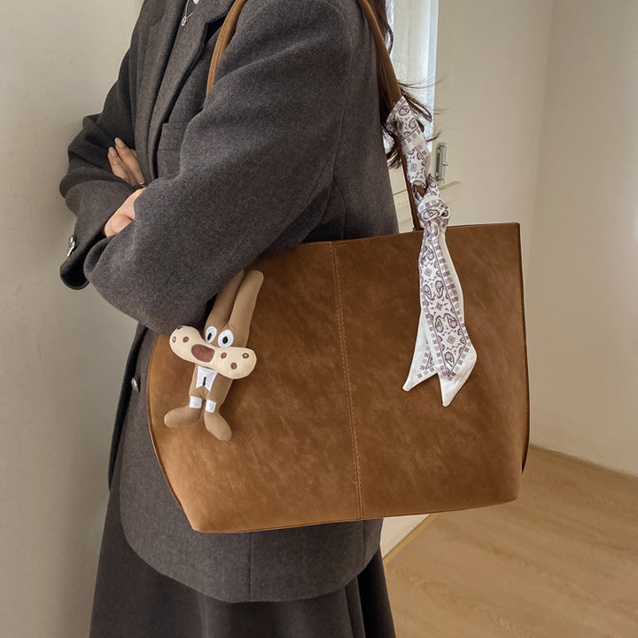 Damen Handtasche im minimalistischen Design mit praktischem Innenfach Nord Taschen