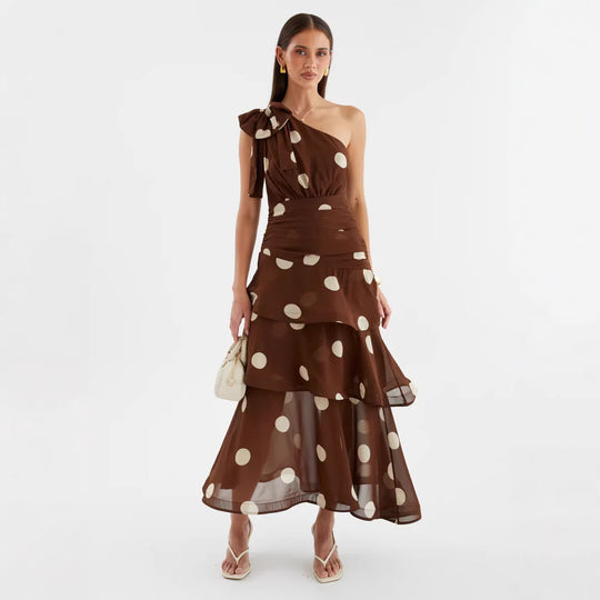 Damen Maxikleid mit asymmetrischem Schulterdesign und voluminösem Rock Nord Taschen