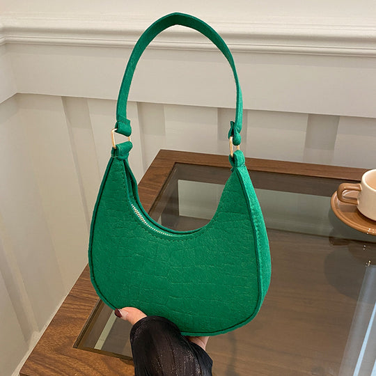 Damen stilvolle Schultertasche mit dezenter Kroko-Optik Nord Taschen