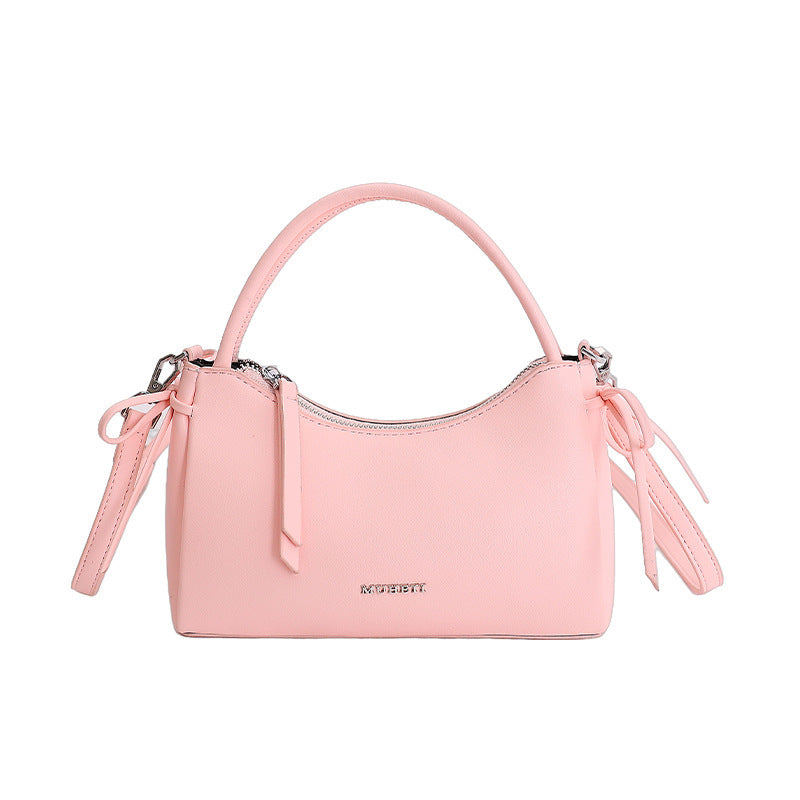 Damenhandtasche mit verspieltem Plüschanhänger Nord Taschen