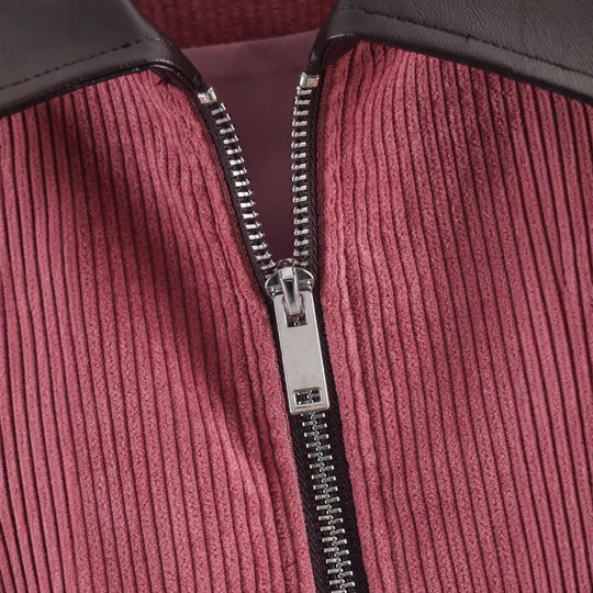 Damen Cropped-Kord-Strickjacke mit markanter Rippenstruktur, Kunstleder-Umlegekragen und Pattentaschen Nord Taschen