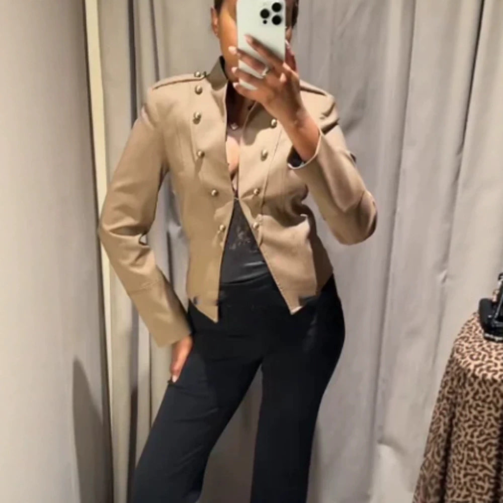 Damen Kurzblazer im Militarystil mit doppelreihigen Zierknöpfen Nord Taschen