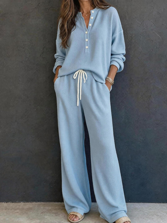 Damen Waffelstrick-Loungewear-Set mit Henley-Oberteil und weiter Kordelbundhose Nord Taschen