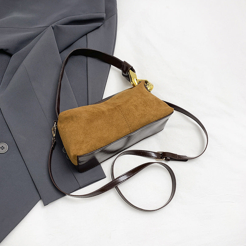 Damen Umhängetasche aus hochwertigem Wildleder mit elegantem Glanz Nord Taschen