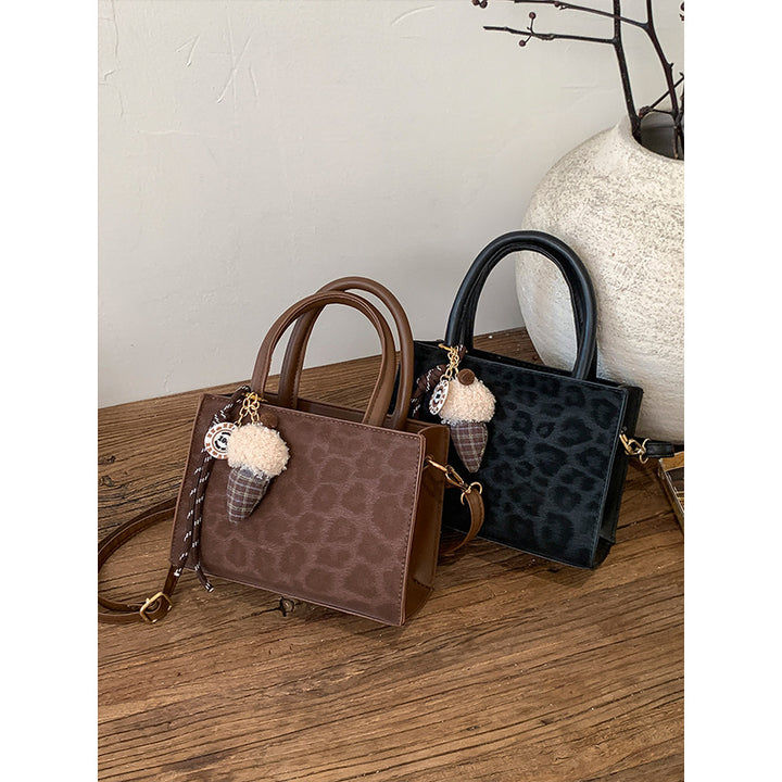 Damen Handtasche mit elegantem Leo-Muster Nord Taschen