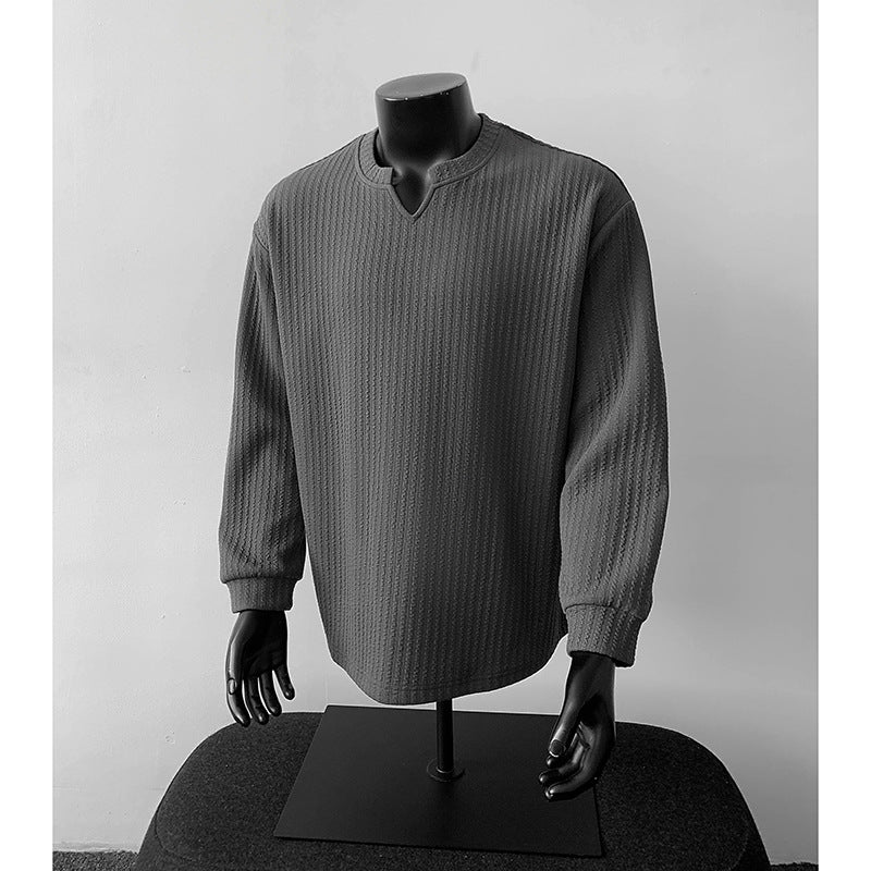 Herren grobstrukturierter Strickpullover mit V-förmigem Schlitzkragen und gerundetem Saum Nord Taschen