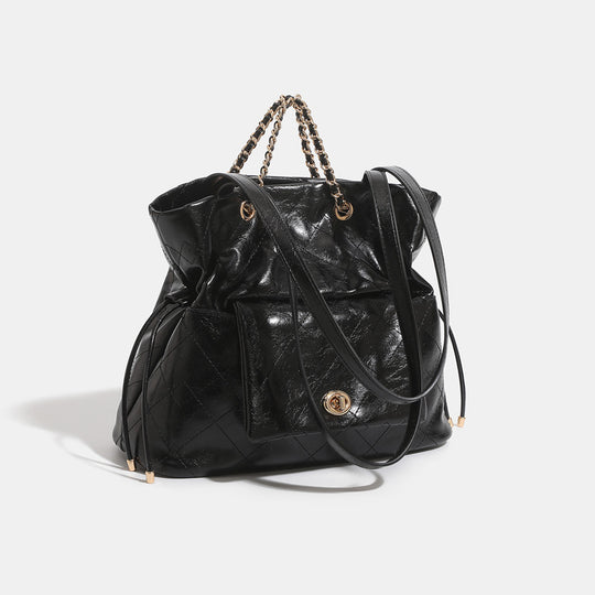 Damen Shopper Tasche mit elegantem Faltendesign und praktischen Innenfächern Nord Taschen