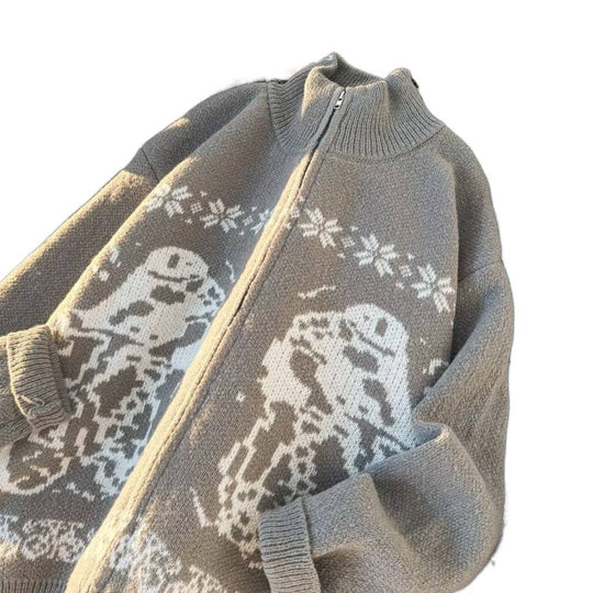 Unisex Übergroße Strickjacke mit durchgehendem Reißverschluss, hohem Rippkragen und Eulen-Intarsien Nord Taschen